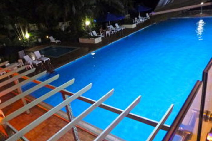 Pool 33 of 44