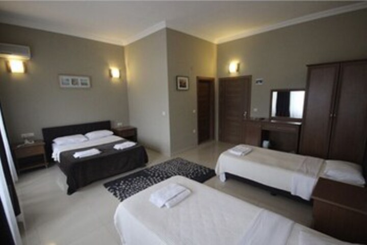 Room 12 of 14