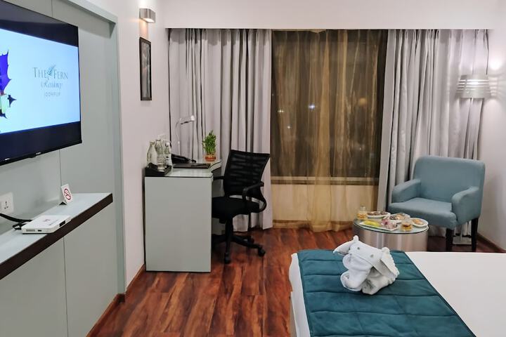 Room 10 of 61