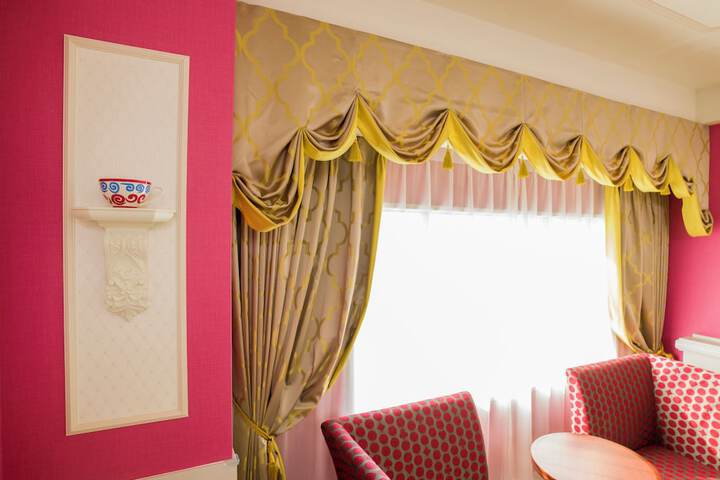 Room 18 of 52