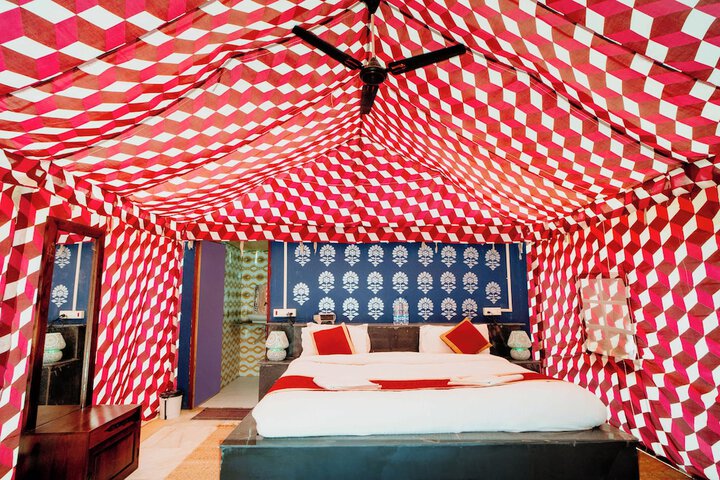 Room 7 of 26