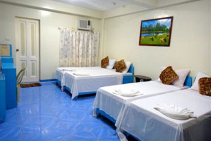 Room 8 of 11
