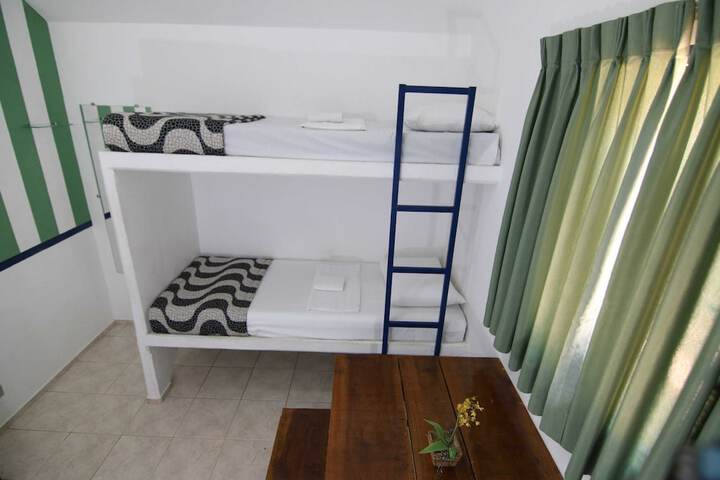 Room 13 of 44