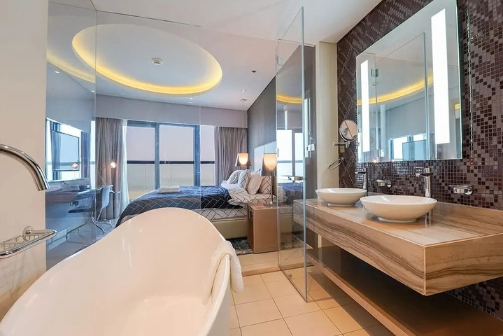 Room 9 of 25
