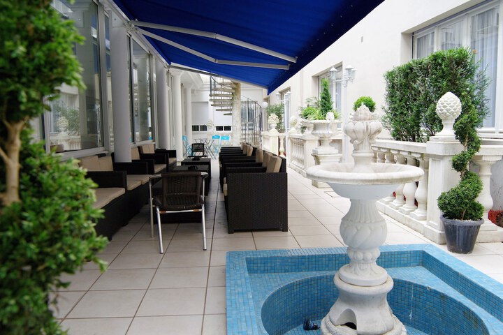 Terrace/Patio 39 of 58