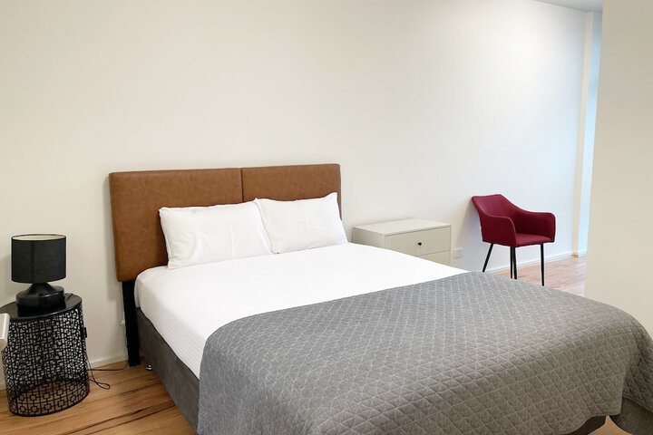 Room 25 of 148