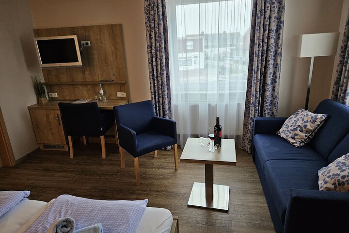 Room 13 of 29