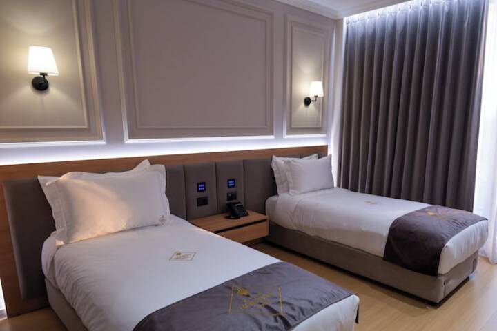 Room 28 of 53