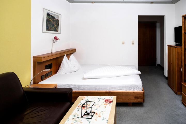 Room 8 of 56