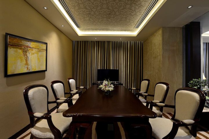 Room 15 of 74