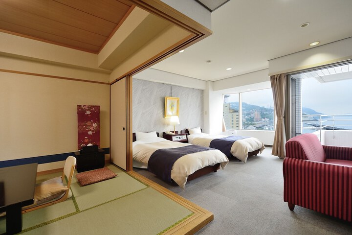Room 6 of 39