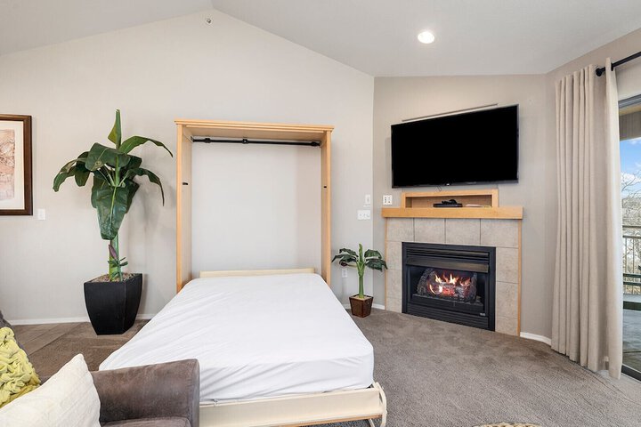 Room 54 of 220