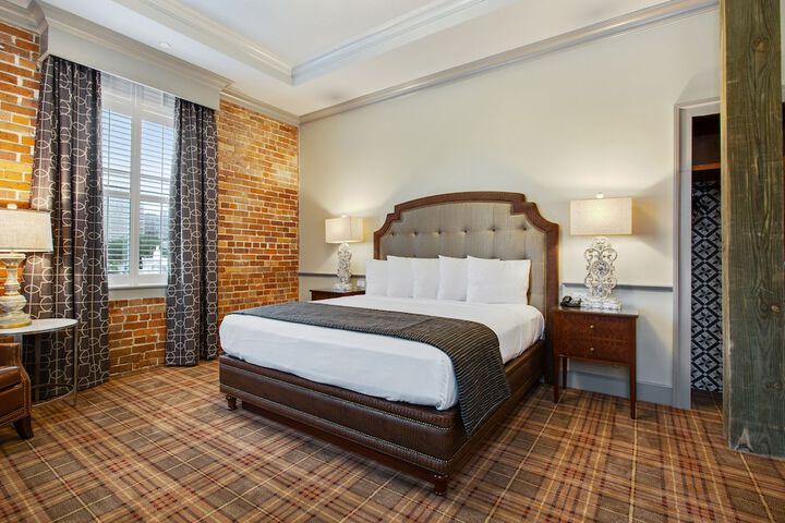 Room 5 of 21