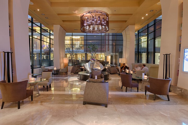 Guest Lobby