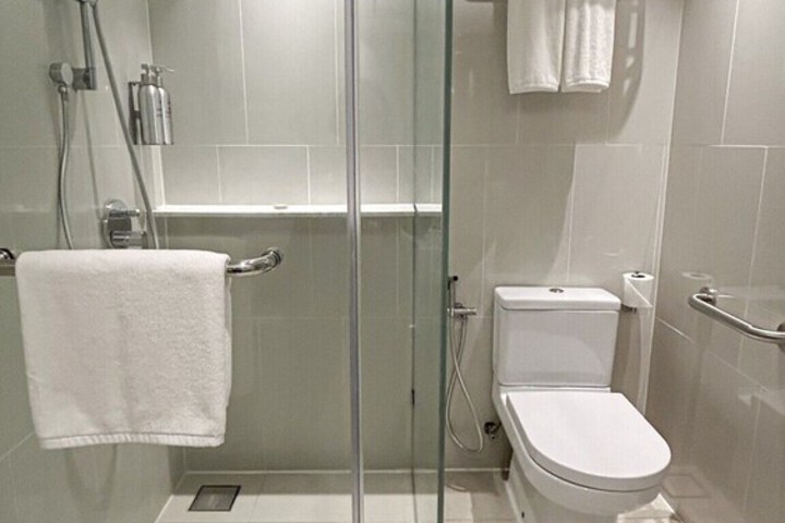 Clean Restrooms