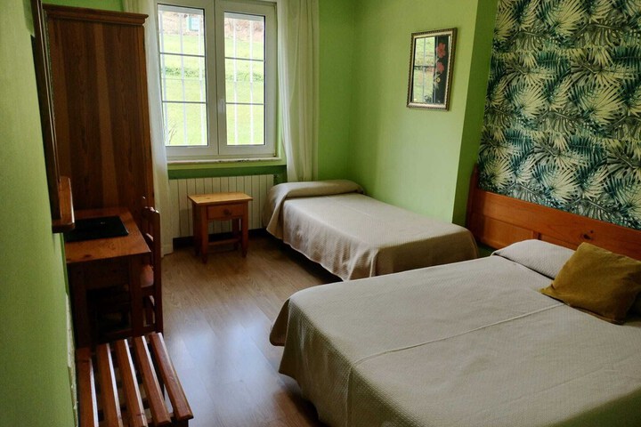 Room 7 of 38