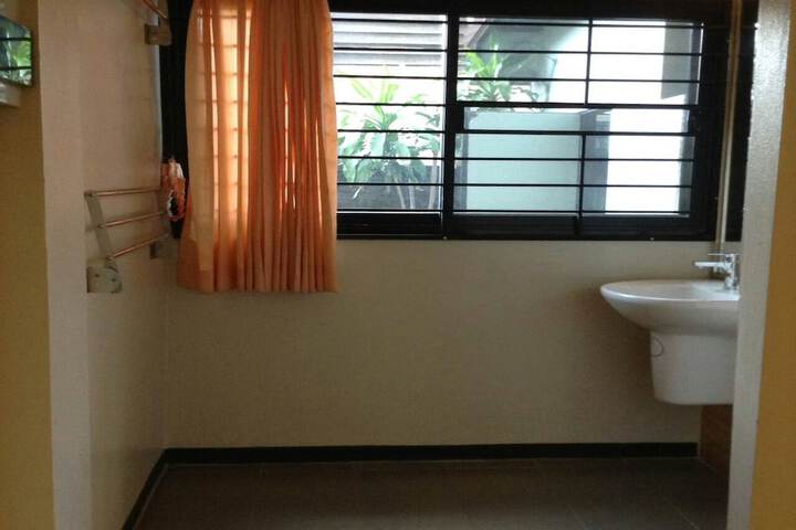 Room 29 of 62