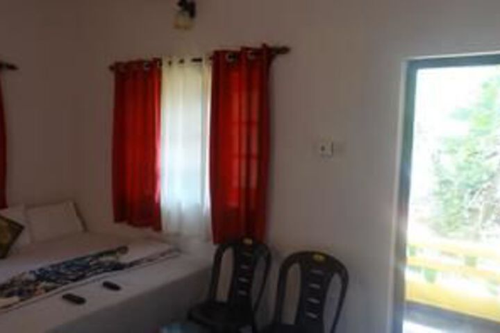 Room 5 of 19