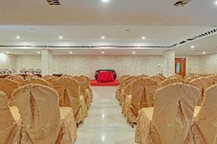 Ballroom/Hall 2 of 4