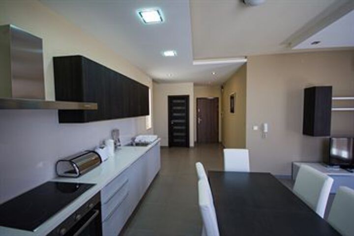 Room 20 of 35