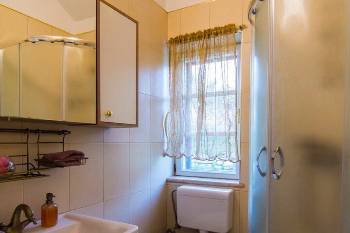 Room 20 of 51