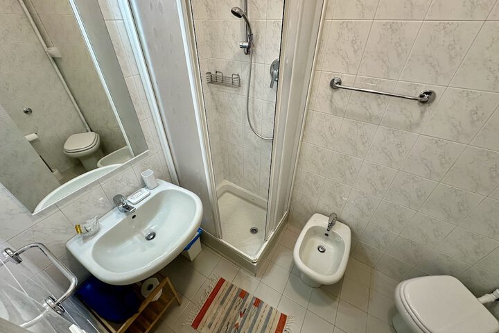 Room 40 of 46