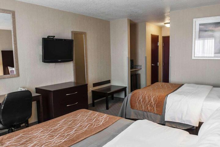Double Accessible King Size Bed (4 of 17)