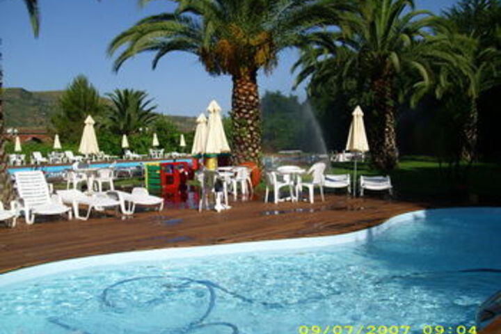Hotel with Pool
