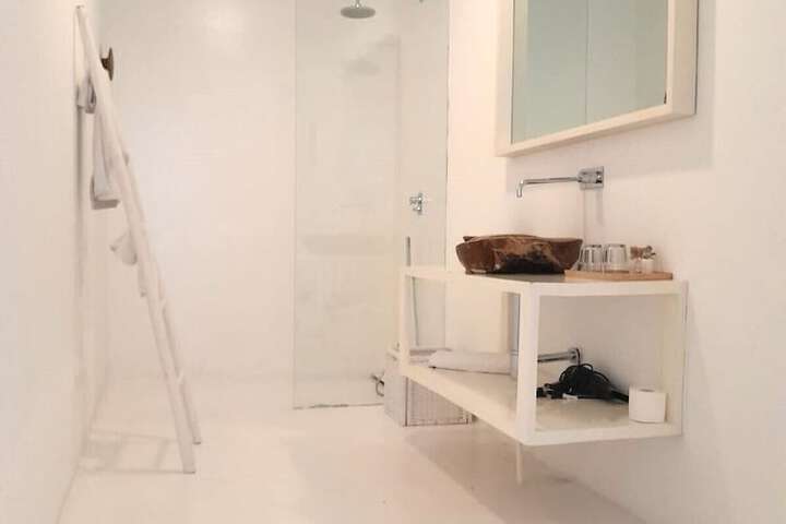 Room 47 of 64