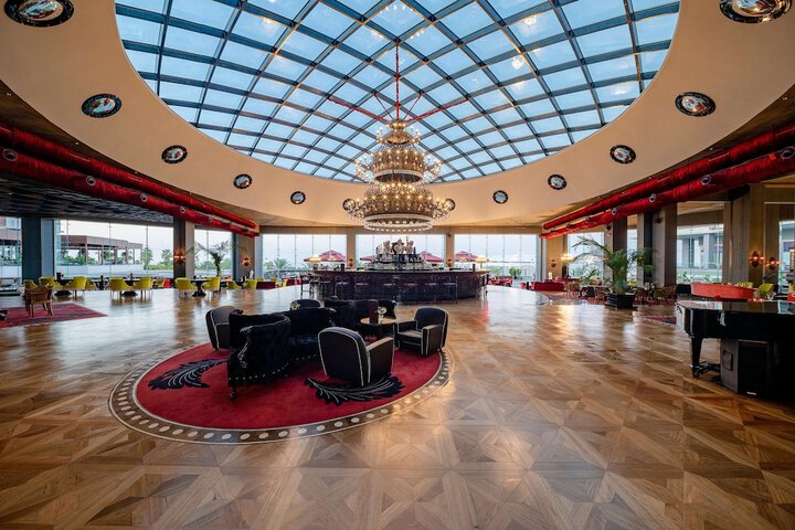 Hotel Lobby