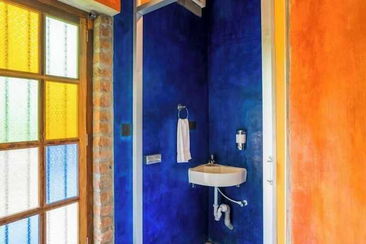 Room 28 of 29