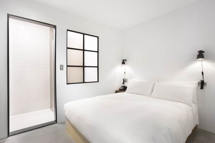 Room 17 of 109