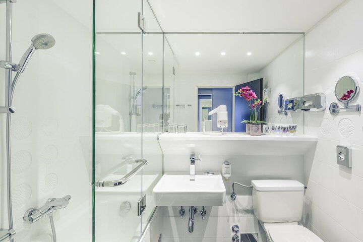 Clean Restrooms
