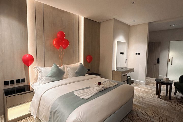 Room 10 of 48