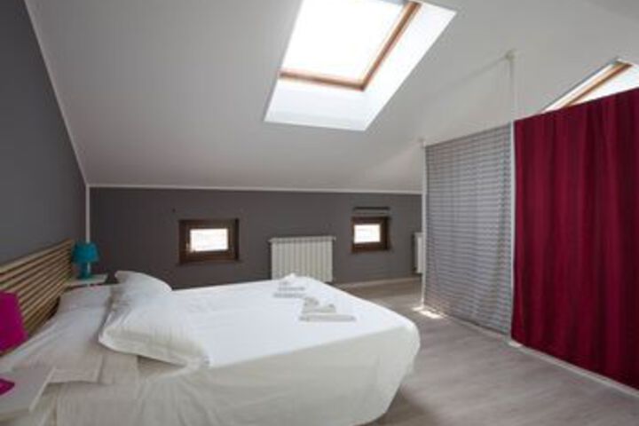 Room 4 of 22