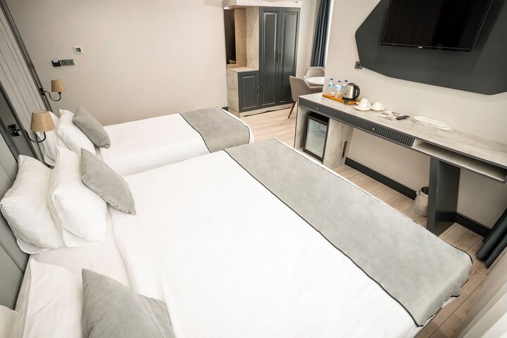 Room 14 of 41