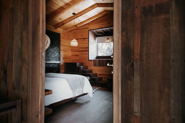 Room 46 of 250