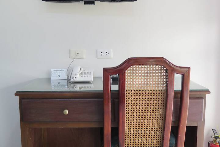 Room 19 of 41