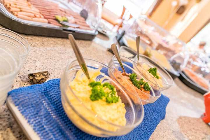 Dining 47 of 67