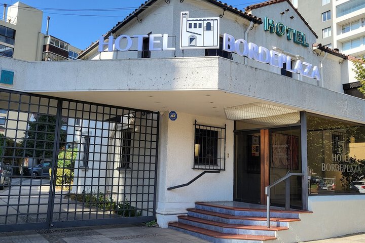Photo of HOTEL BORDEPLAZA