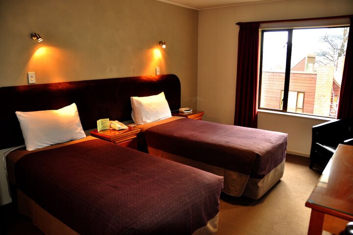 Room 3 of 110