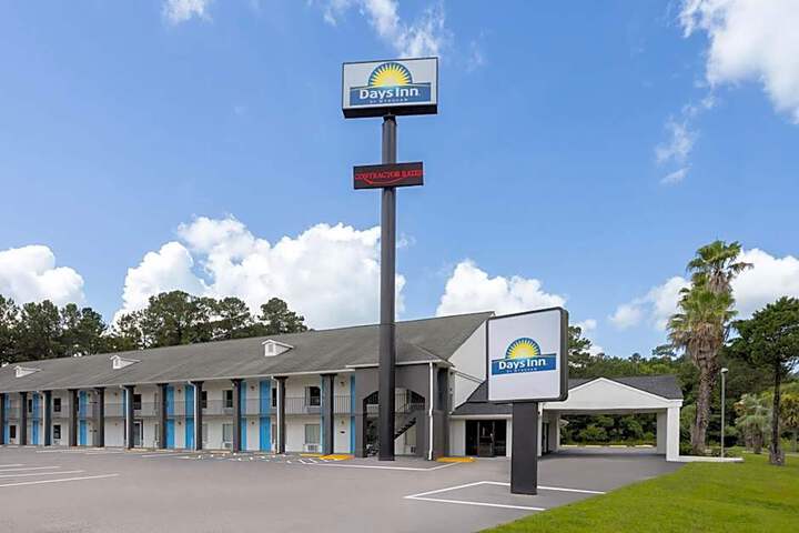 Photo of Days Inn by Wyndham Hardeeville Near Hilton Head
