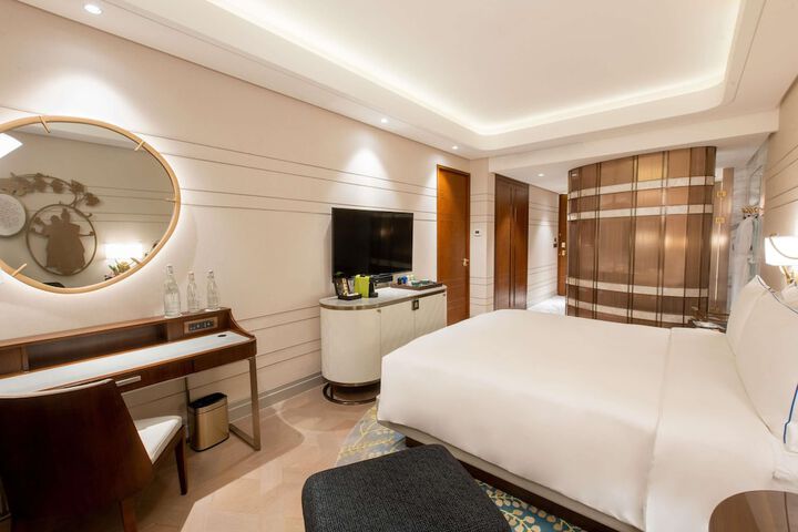 Room 33 of 129