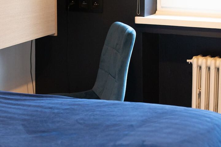 Room 10 of 48
