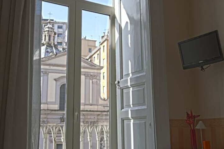 Room 9 of 45