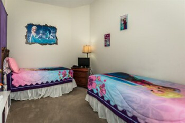 Room 19 of 27