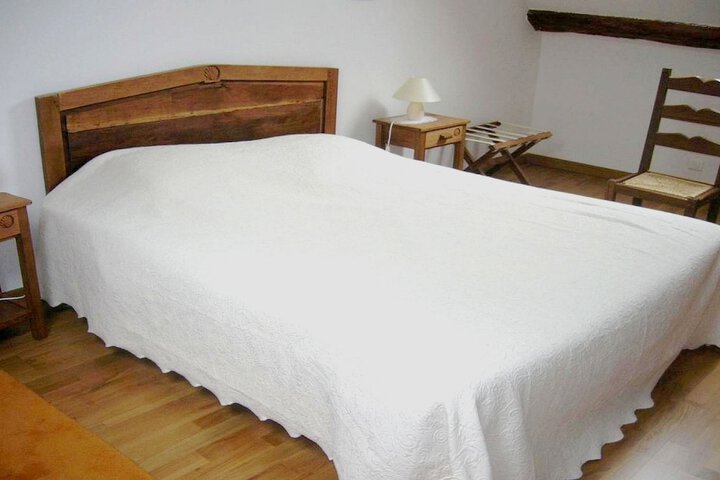 Room 2 of 12