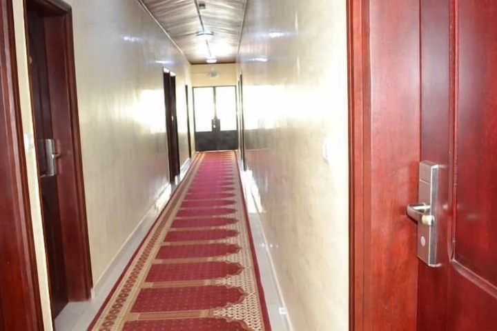 Ballroom/Hall 53 of 56