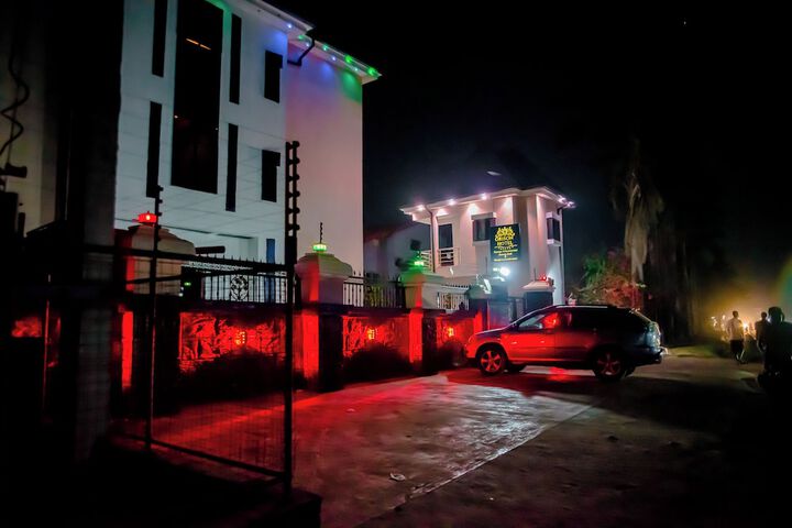 Hotel 27 of 32