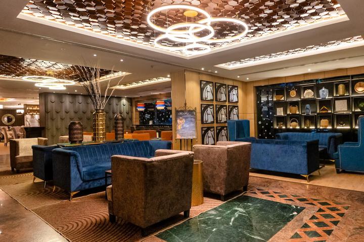 Guest Lobby